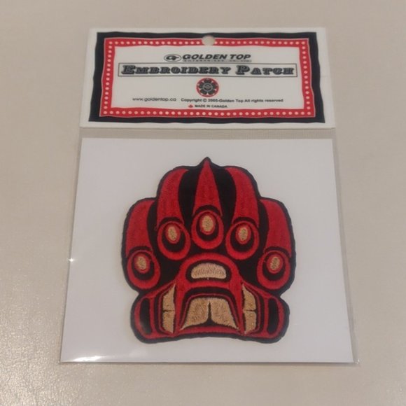 3" Embroidered Patch 'Bear Paw' Indigenous Design by Francis Horne Sr - Picture 1 of 3